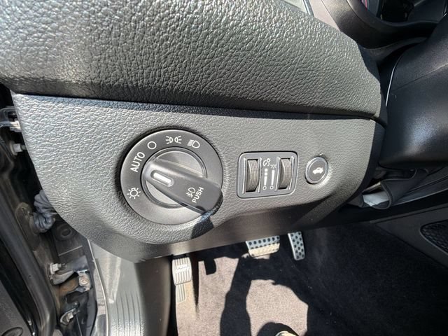 Used 2016 Dodge Challenger R/T Plus RWD image 27