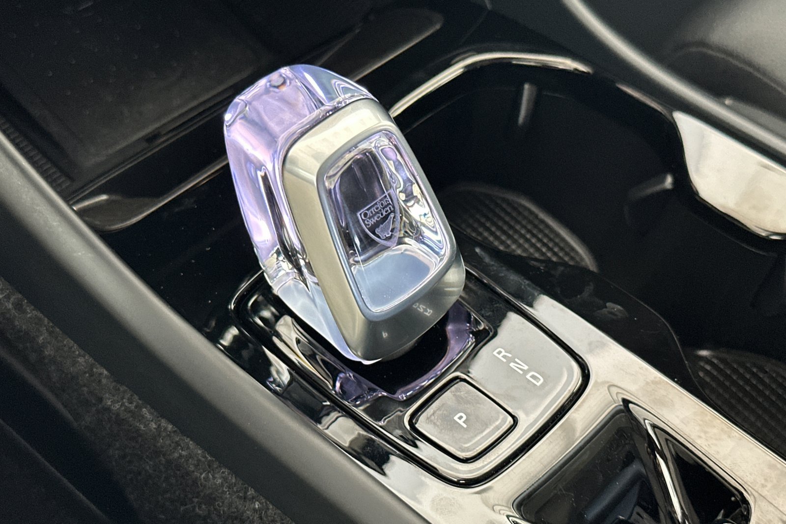 Certified 2026 Volvo XC40 B5 Plus AWD/4WD image 25