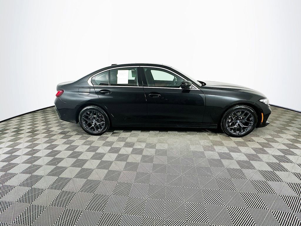 Used 2025 BMW 330i xDrive Sedan w/ Premium Package image 10