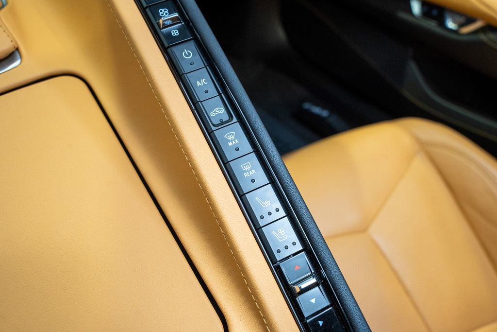 Used 2022 Chevrolet Corvette Stingray Preferred Cpe w/ 2LT image 41