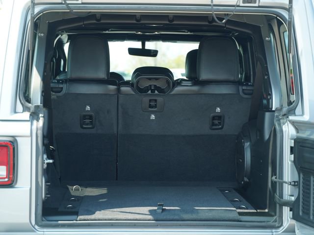 Used 2020 Jeep Wrangler Unlimited Sahara image 20