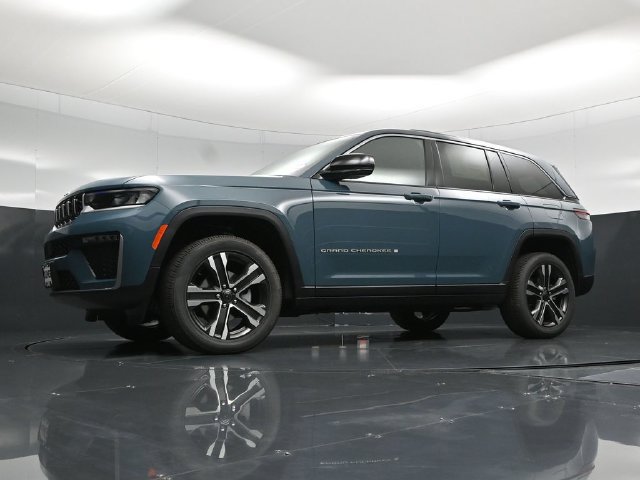 New 2027 Jeep Grand Cherokee Limited w/ Trailer Tow Package AWD/4WD image 62