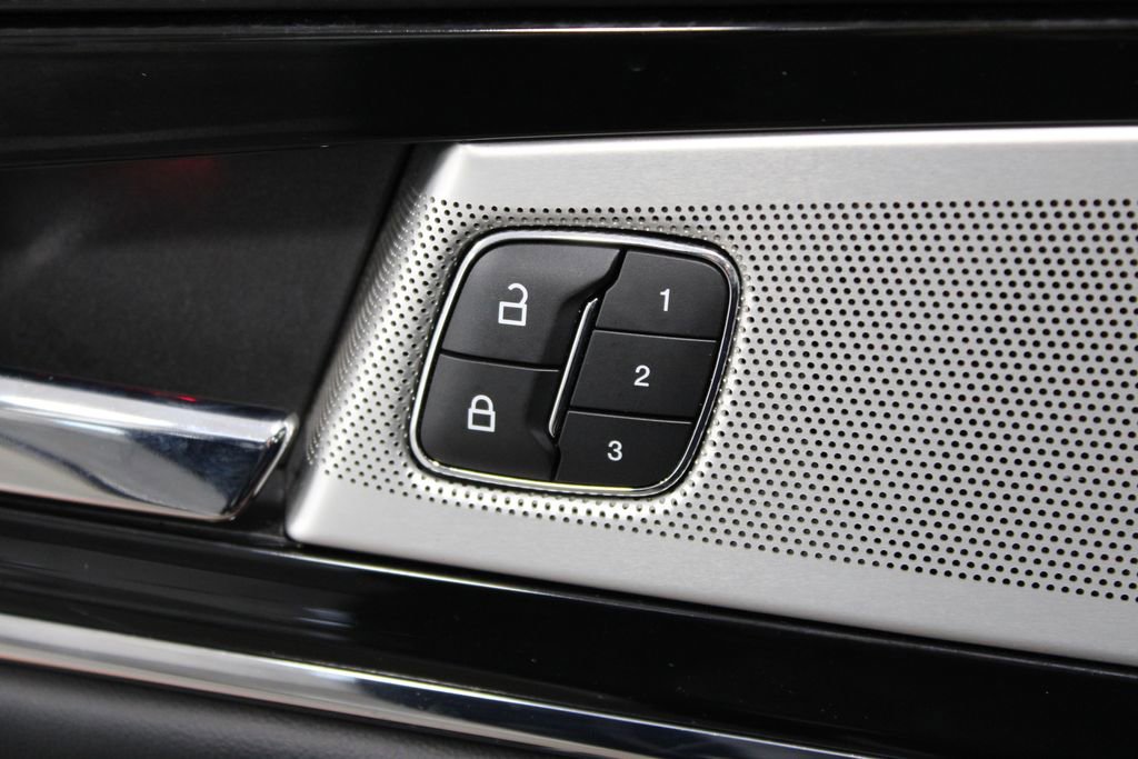 Used 2023 Lincoln Nautilus Black Label w/ Cargo Utility Package image 42