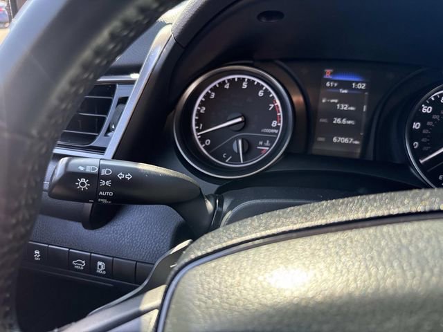 Used 2023 Toyota Camry SE image 33