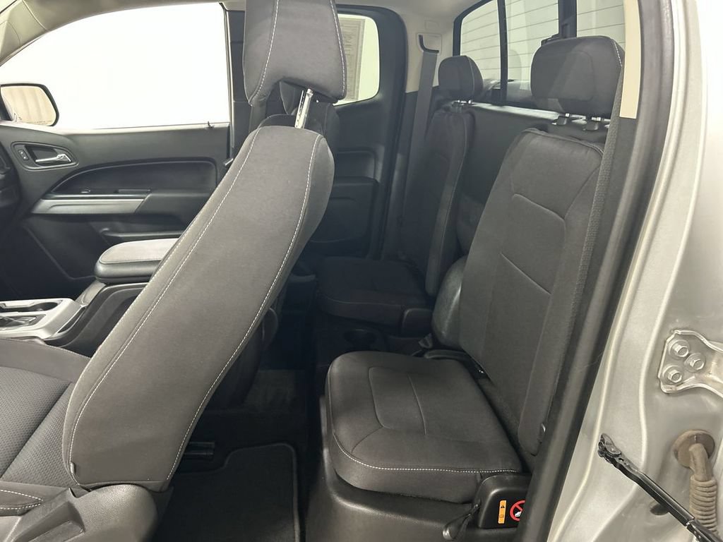 Used 2018 Chevrolet Colorado LT w/ Redline Special Edition AWD/4WD image 19