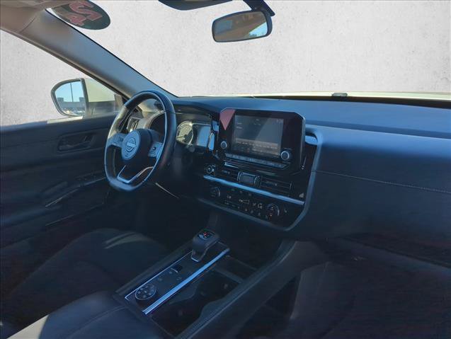 Used 2024 Nissan Pathfinder SV AWD/4WD image 23