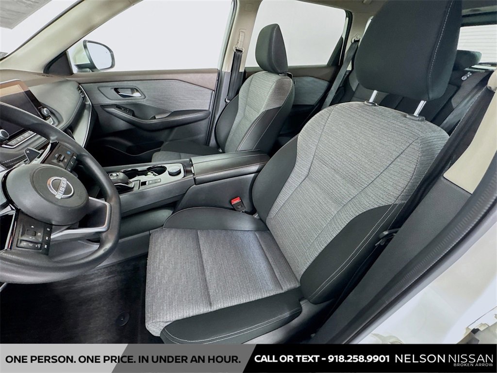 Certified 2023 Nissan Rogue SV image 19