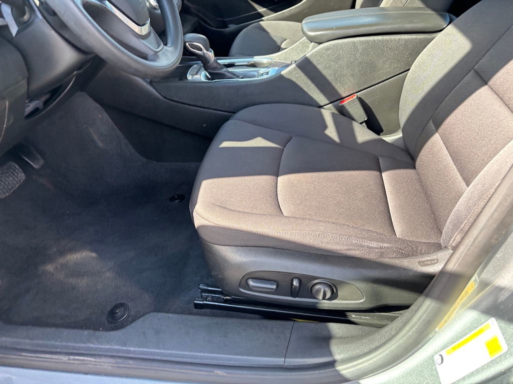 Used 2023 Chevrolet Malibu LT image 26
