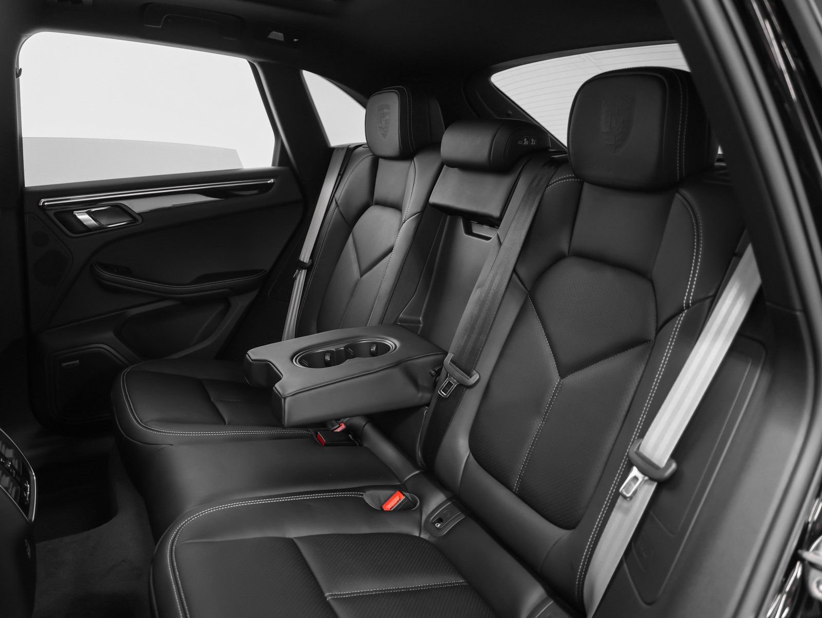 New 2026 Porsche Macan image 42