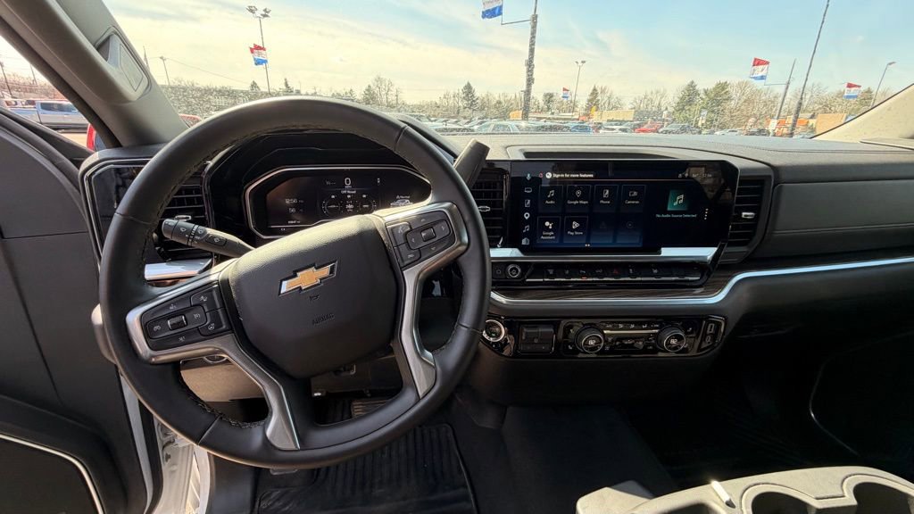 Used 2025 Chevrolet Silverado 2500 LT w/ Safety Package image 9