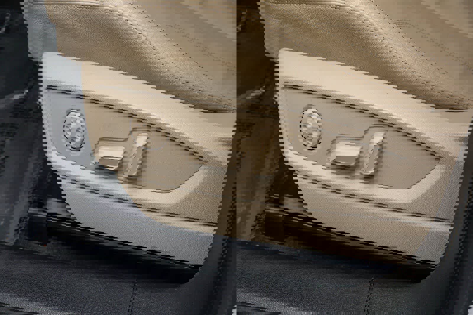 Used 2024 Audi Q5 2.0T Premium Plus image 27