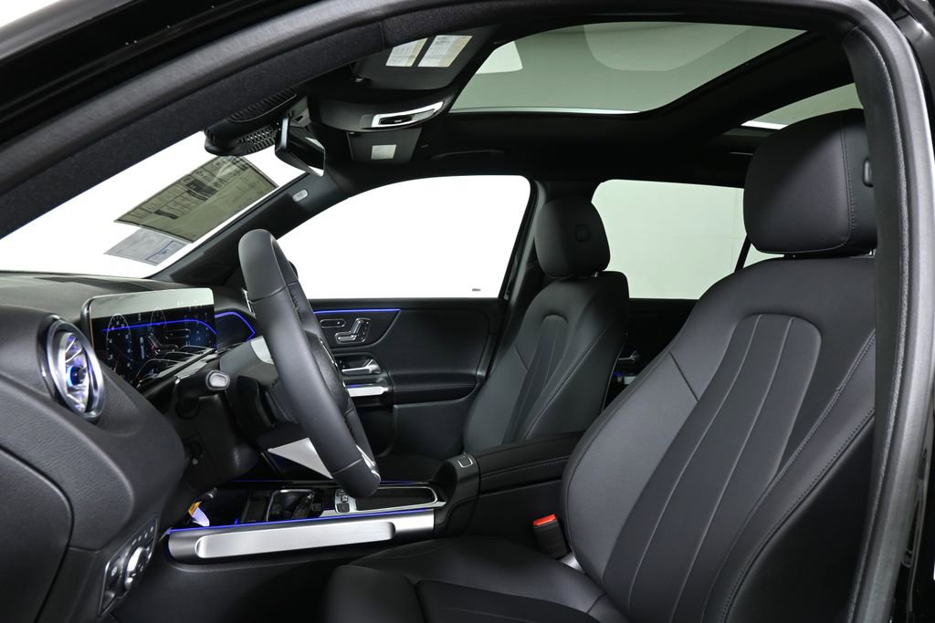 Certified 2026 Mercedes-Benz GLB 250 4MATIC image 13