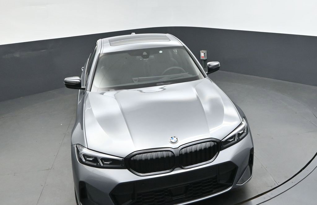 New 2026 BMW 330i Sedan w/ M Sport Package image 38