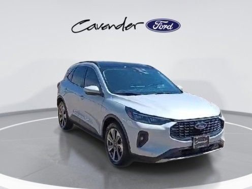 New 2025 Ford Escape Platinum w/ Premium Technology Package FWD image 2
