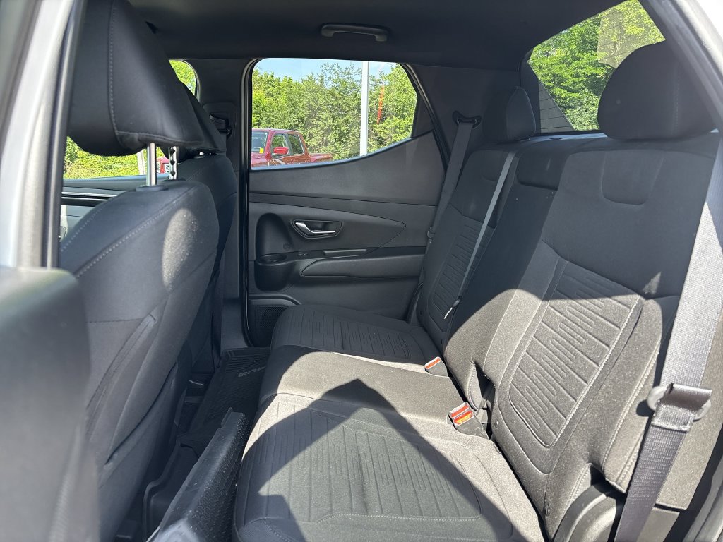 Used 2024 Hyundai Santa Cruz SEL FWD image 16
