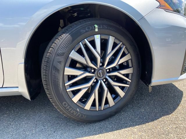 New 2026 Nissan Altima 2.5 SV AWD/4WD image 14