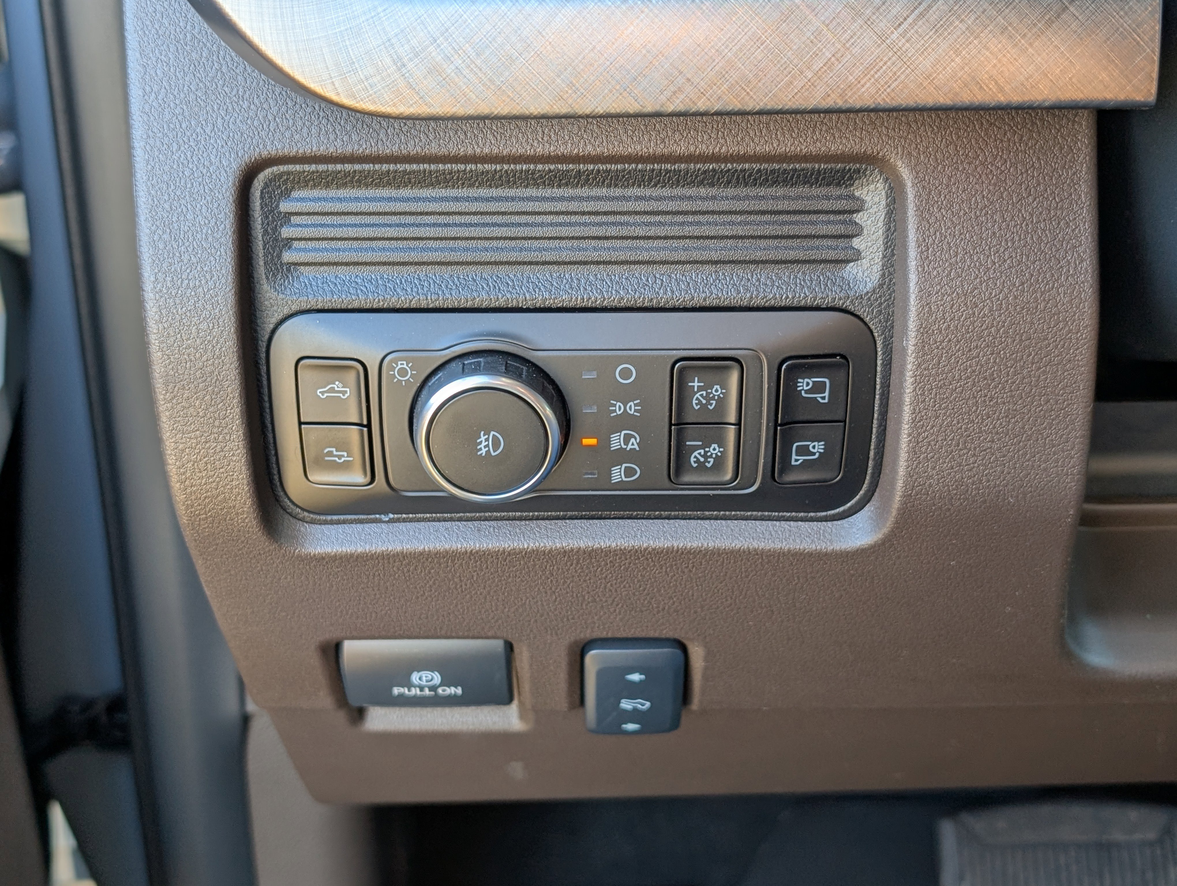 New 2026 Ford F350 King Ranch w/ Chrome Package image 24