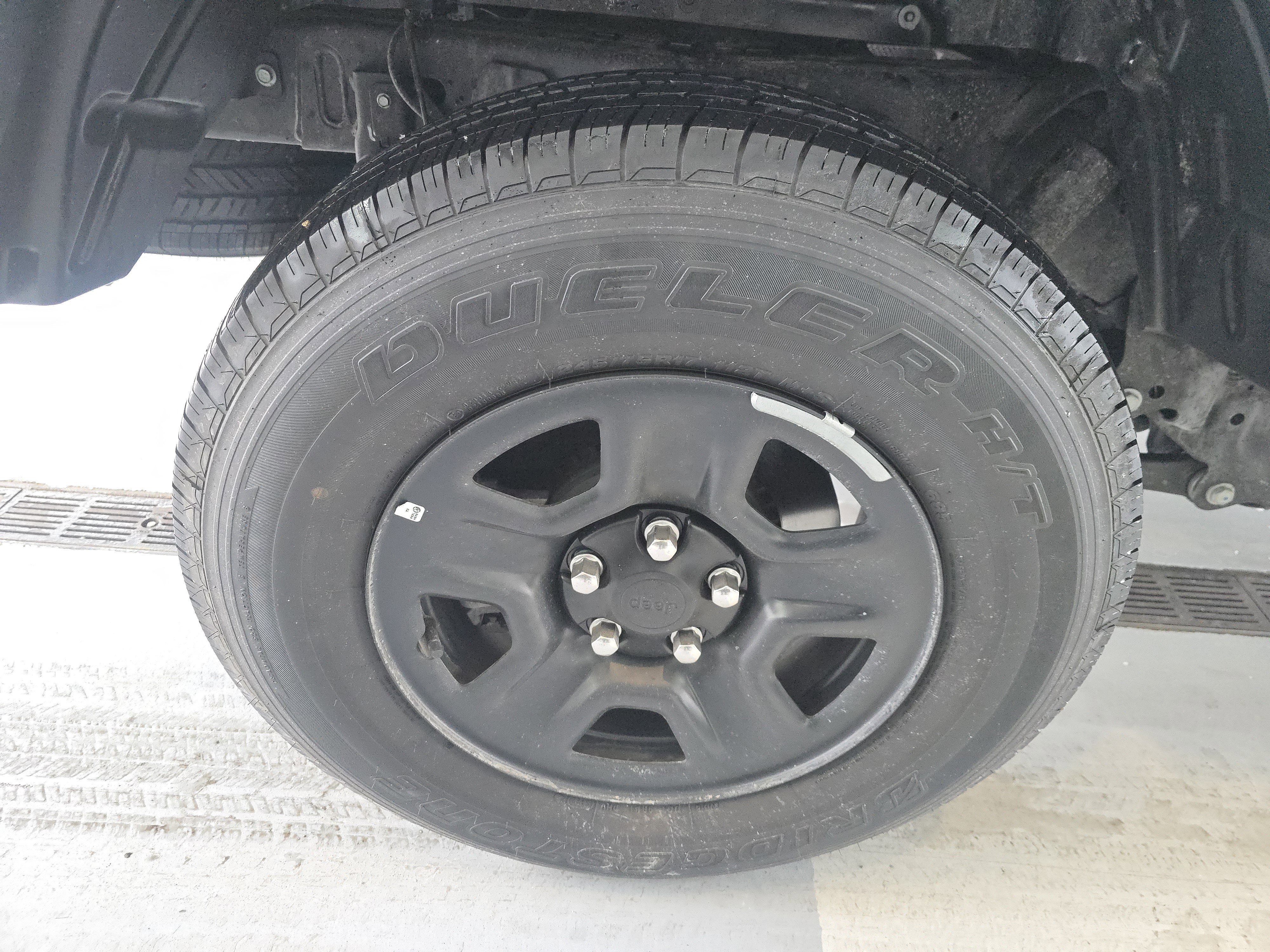 Used 2023 Jeep Gladiator Sport w/ Trailer Tow Package image 8