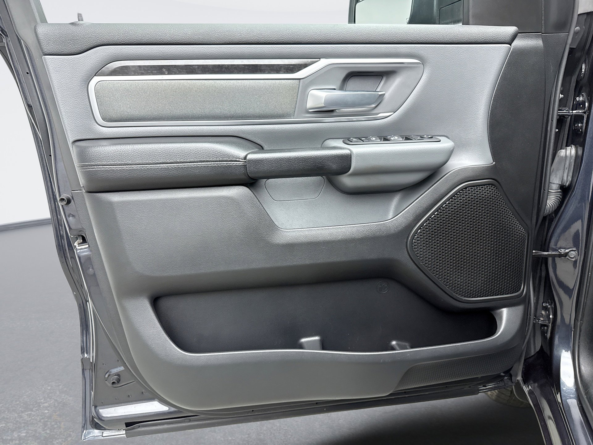 Used 2021 RAM 1500 Big Horn image 9