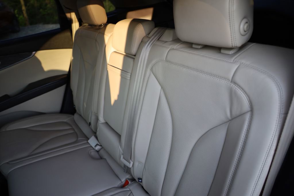 Used 2016 Lincoln MKX Reserve w/ Luxury Package image 20