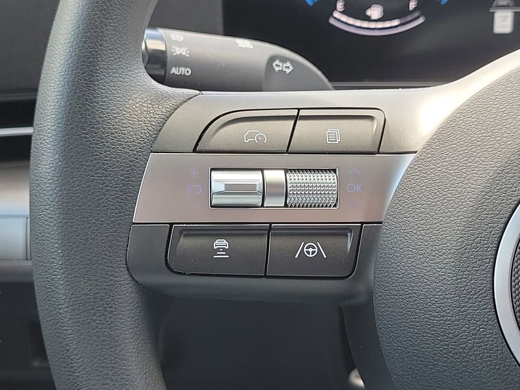 Certified 2026 Hyundai Kona SE image 33