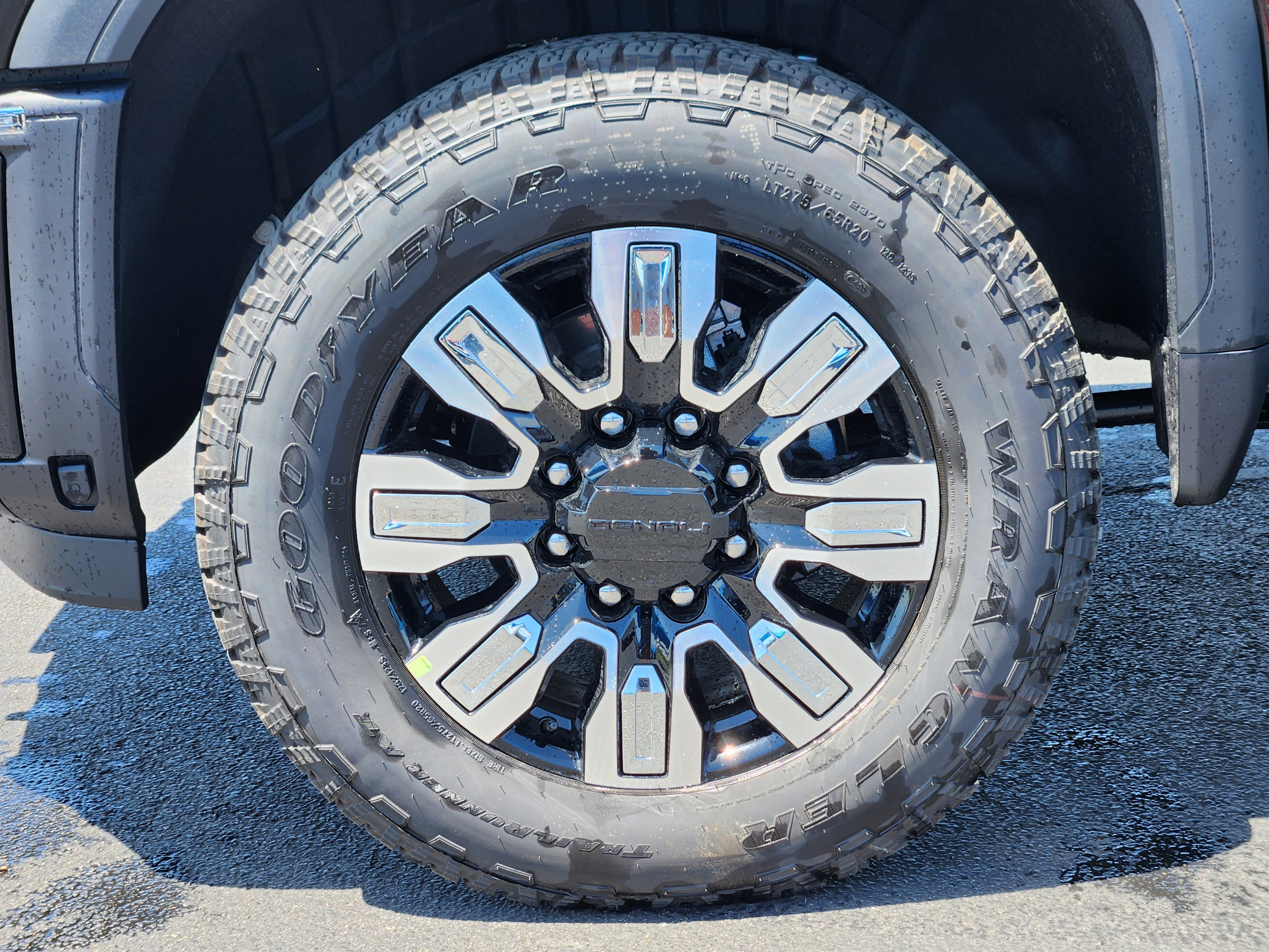 New 2025 GMC Sierra 2500 Denali image 7