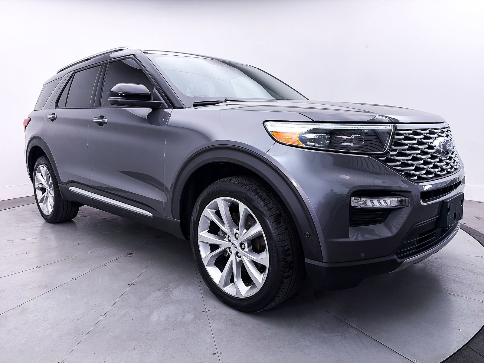 Used 2021 Ford Explorer Platinum w/ Equipment Group 601A AWD/4WD image 13