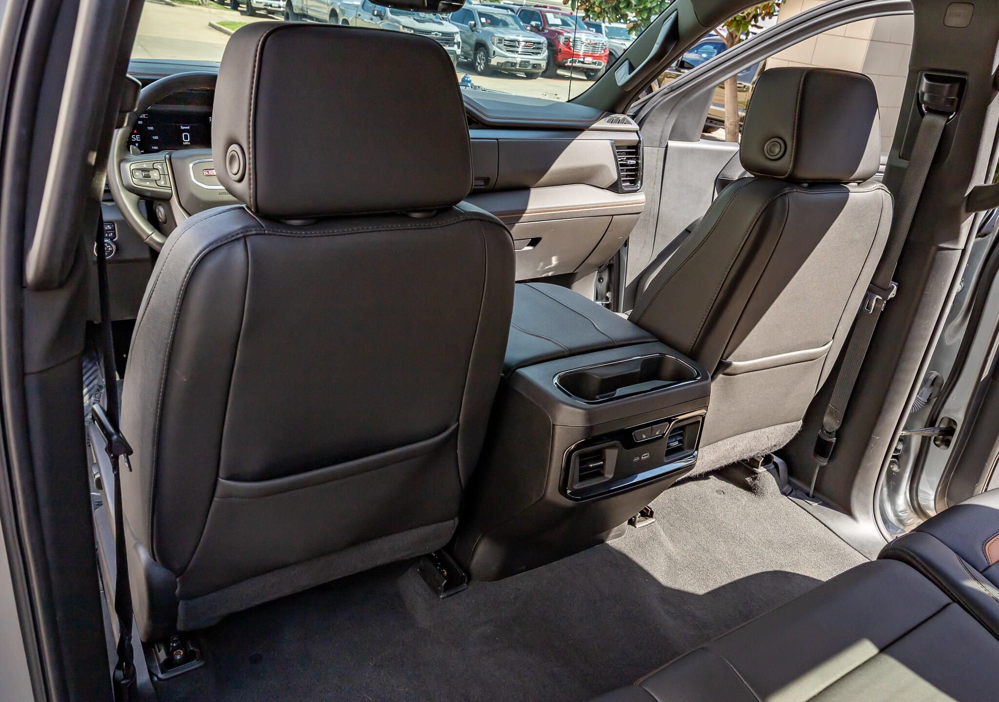 Used 2024 GMC Sierra 1500 AT4 w/ Technology Package AWD/4WD image 35