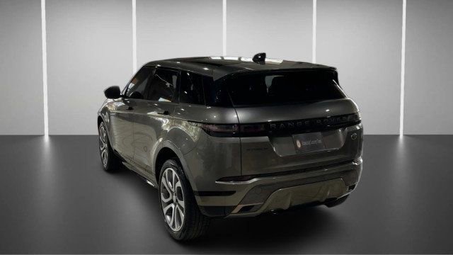 Used 2022 Land Rover Range Rover Evoque R-Dynamic SE image 5