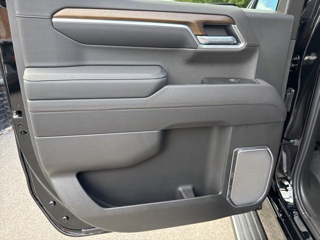 New 2026 Chevrolet Silverado 1500 High Country w/ Midnight Edition image 17