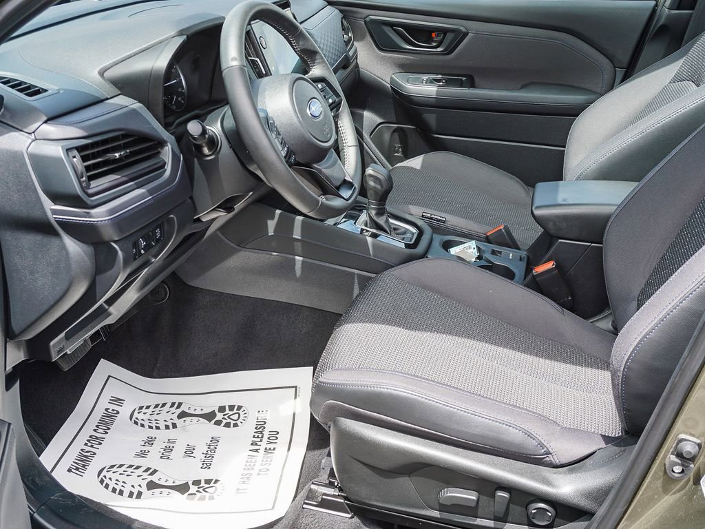 Certified 2025 Subaru Forester Premium AWD/4WD image 17