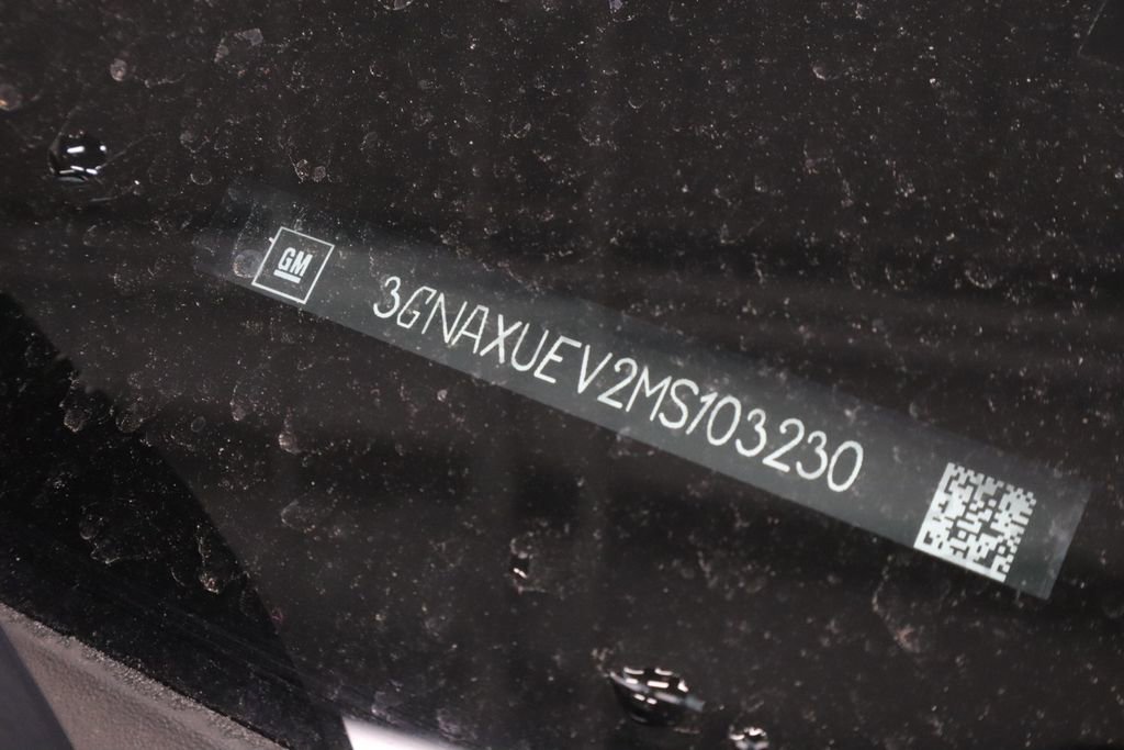 Used 2021 Chevrolet Equinox LT image 34