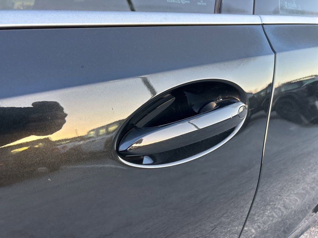 Used 2025 BMW 330i xDrive Sedan AWD/4WD image 20