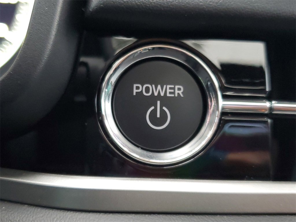 New 2025 Mitsubishi Outlander SE image 25