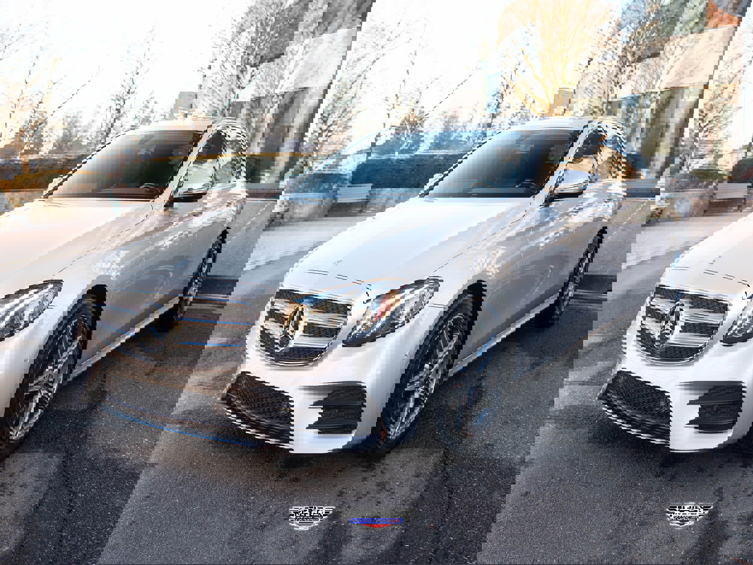 Used 2017 Mercedes-Benz E 300 4MATIC image 3