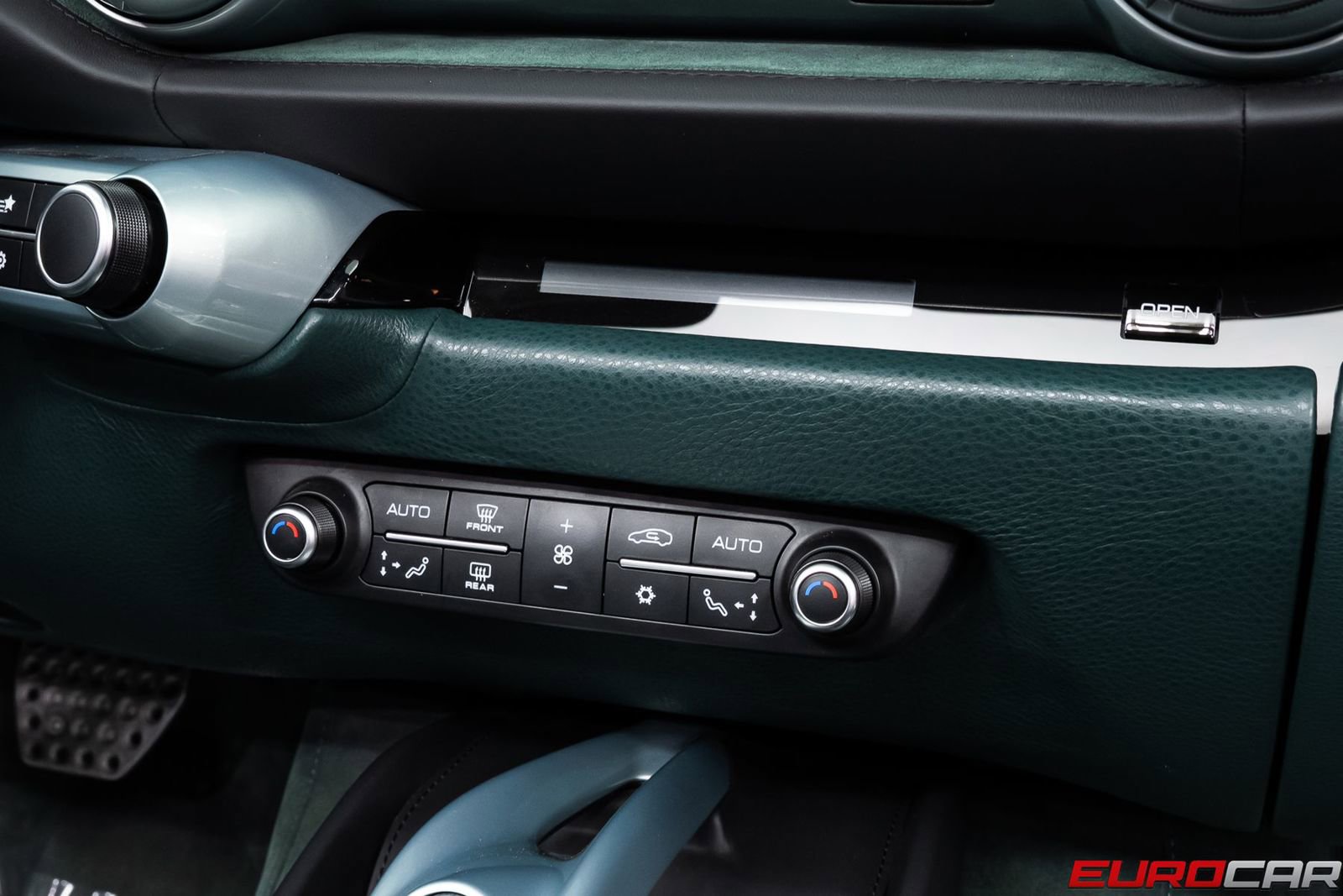 Used 2022 Ferrari 812 GTS RWD image 37