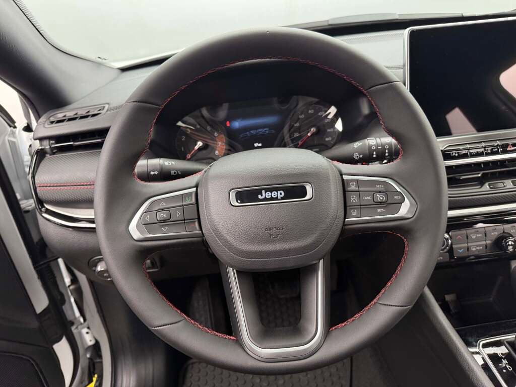 New 2026 Jeep Compass Trailhawk image 24