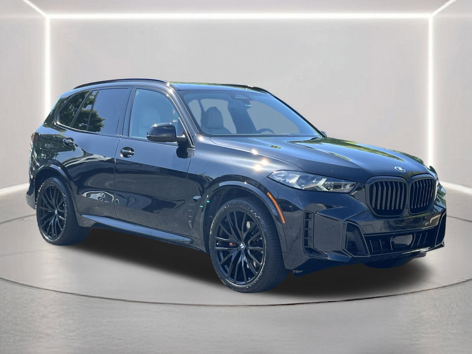 Used 2024 BMW X5 xDrive40i w/ M Sport Package AWD/4WD image 33