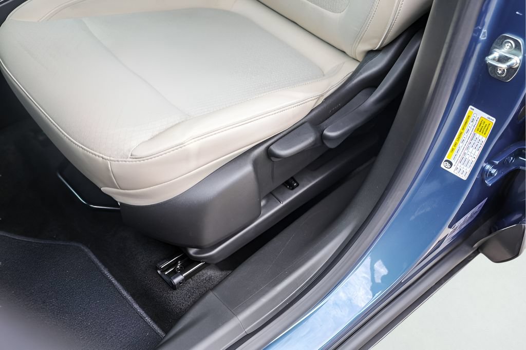 Used 2024 Buick Encore GX Preferred FWD image 9