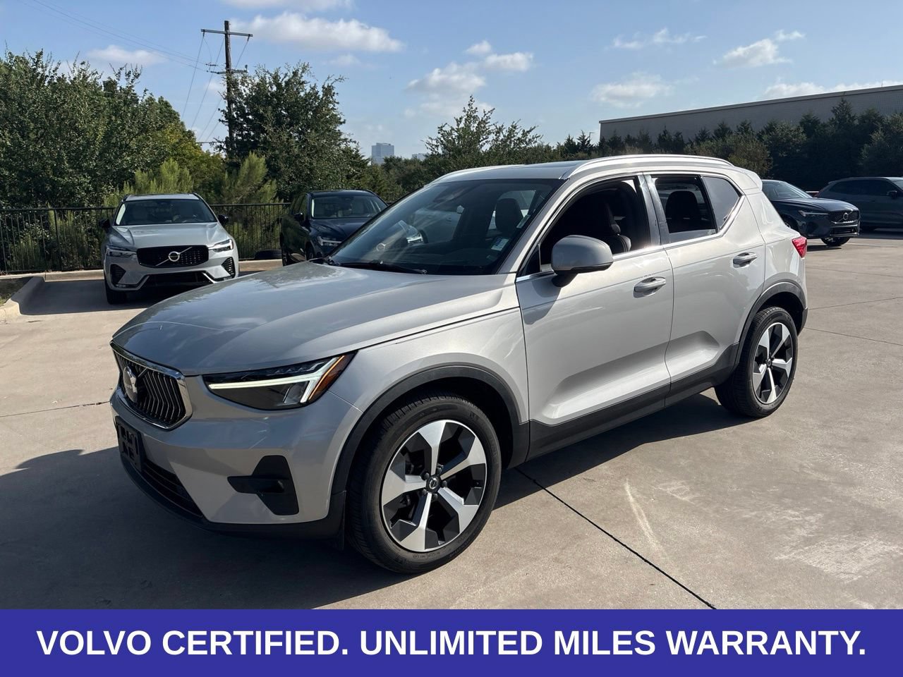 Certified 2023 Volvo XC40 B5 Plus w/ Protection Package Premier AWD/4WD image 1