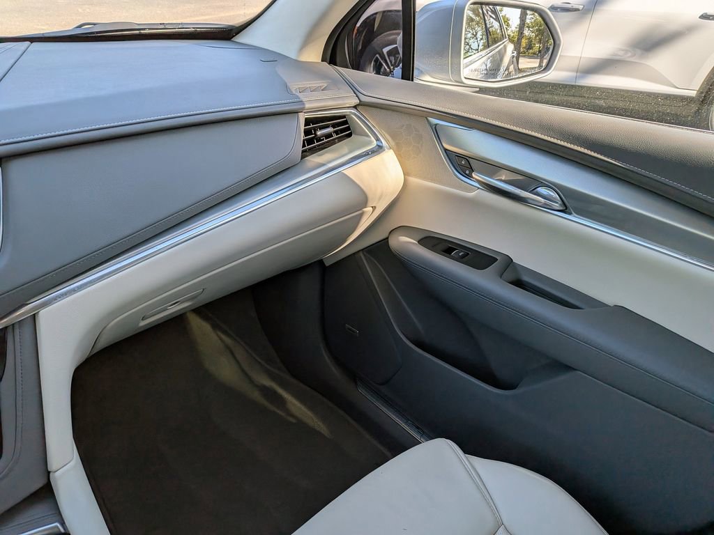 Used 2018 Cadillac XT5 Premium Luxury image 18