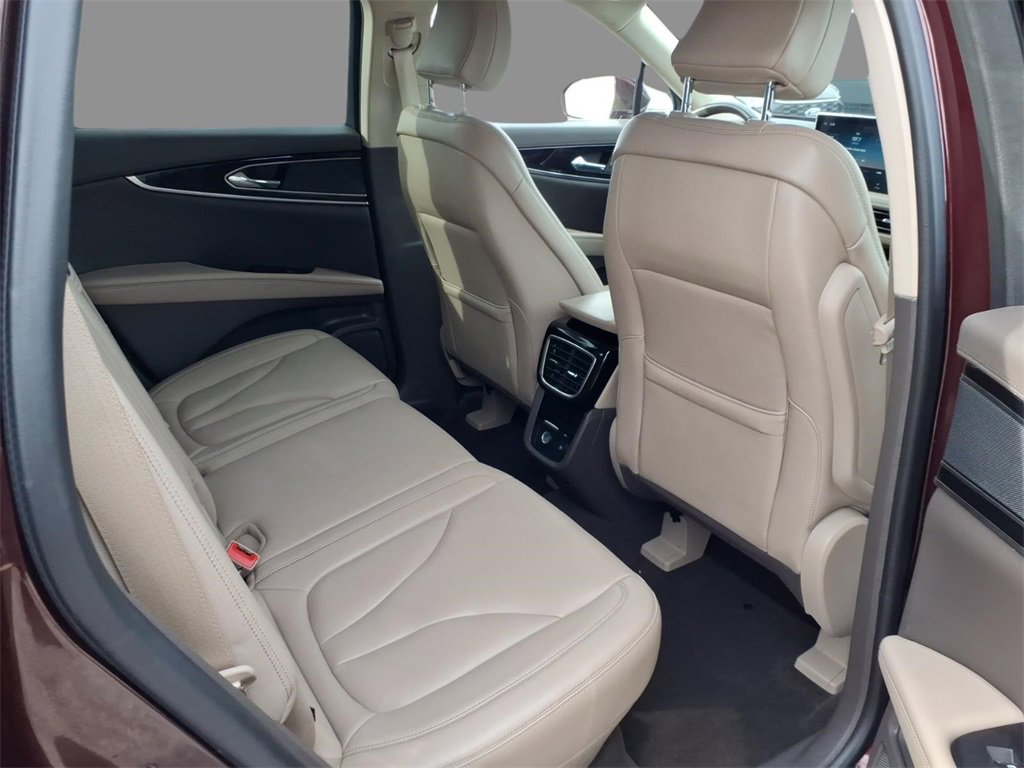 Certified 2023 Lincoln Nautilus AWD image 11