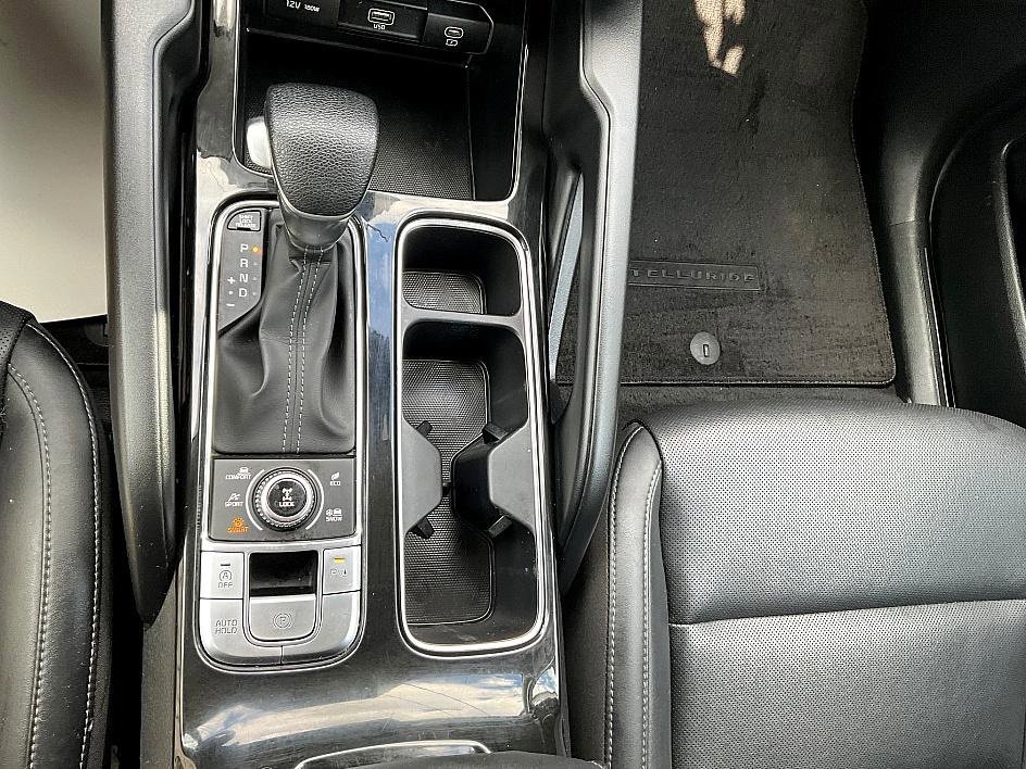 Used 2023 Kia Telluride LX image 20