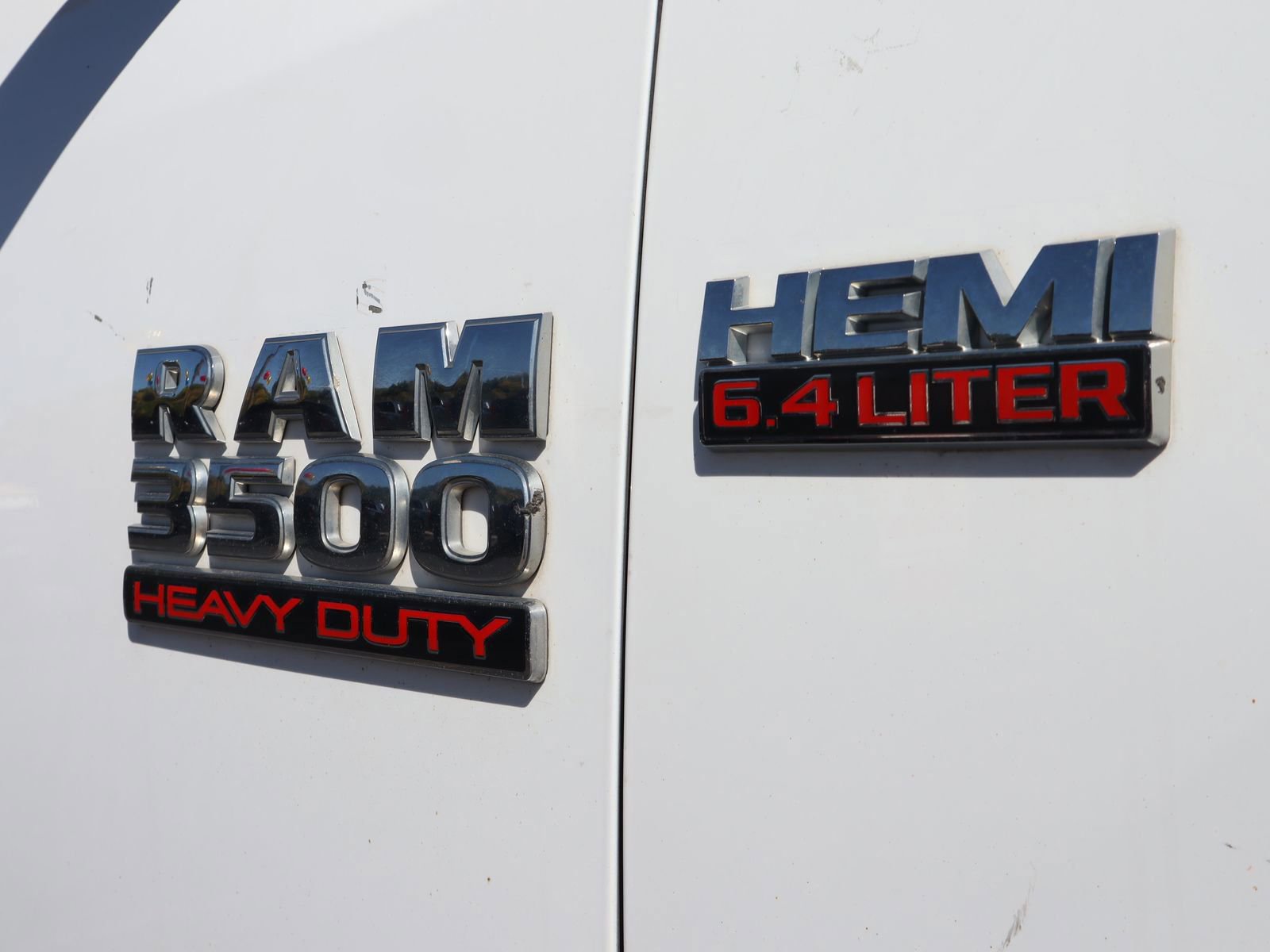 Used 2018 RAM 3500 Tradesman image 8