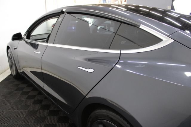 Used 2018 Tesla Model 3 Long Range AWD/4WD image 9