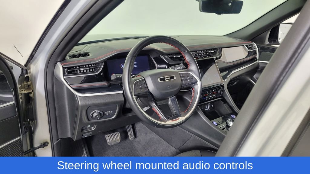 Used 2022 Jeep Grand Cherokee Trailhawk w/ Luxury Tech Group III image 14