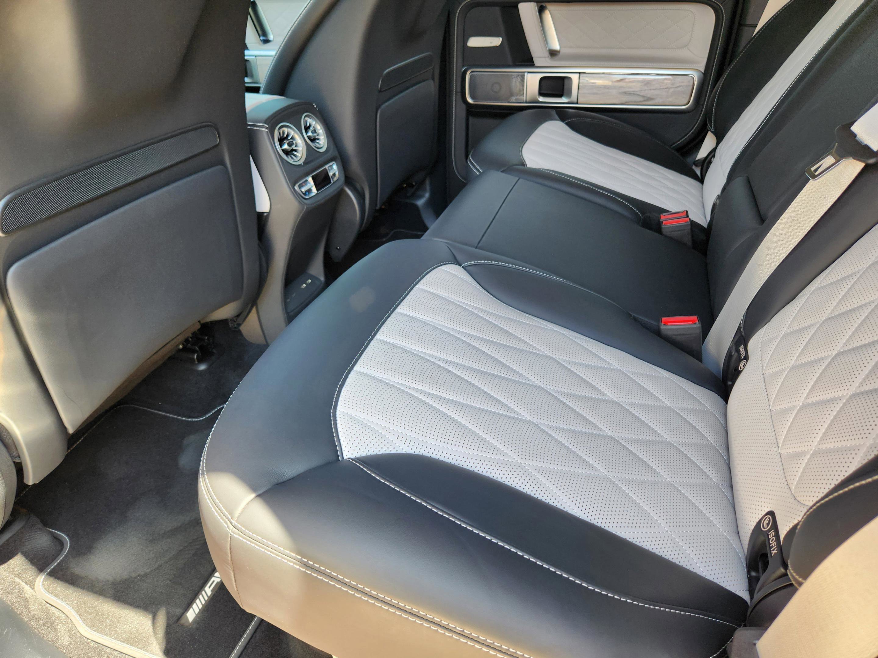 Used 2025 Mercedes-Benz G 63 AMG 4MATIC image 30