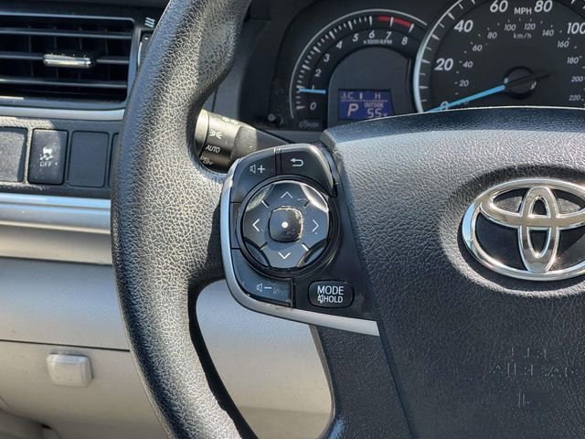 Used 2012 Toyota Camry LE image 23
