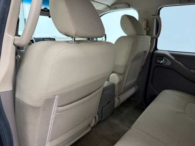 Used 2014 Nissan Frontier SV RWD image 29