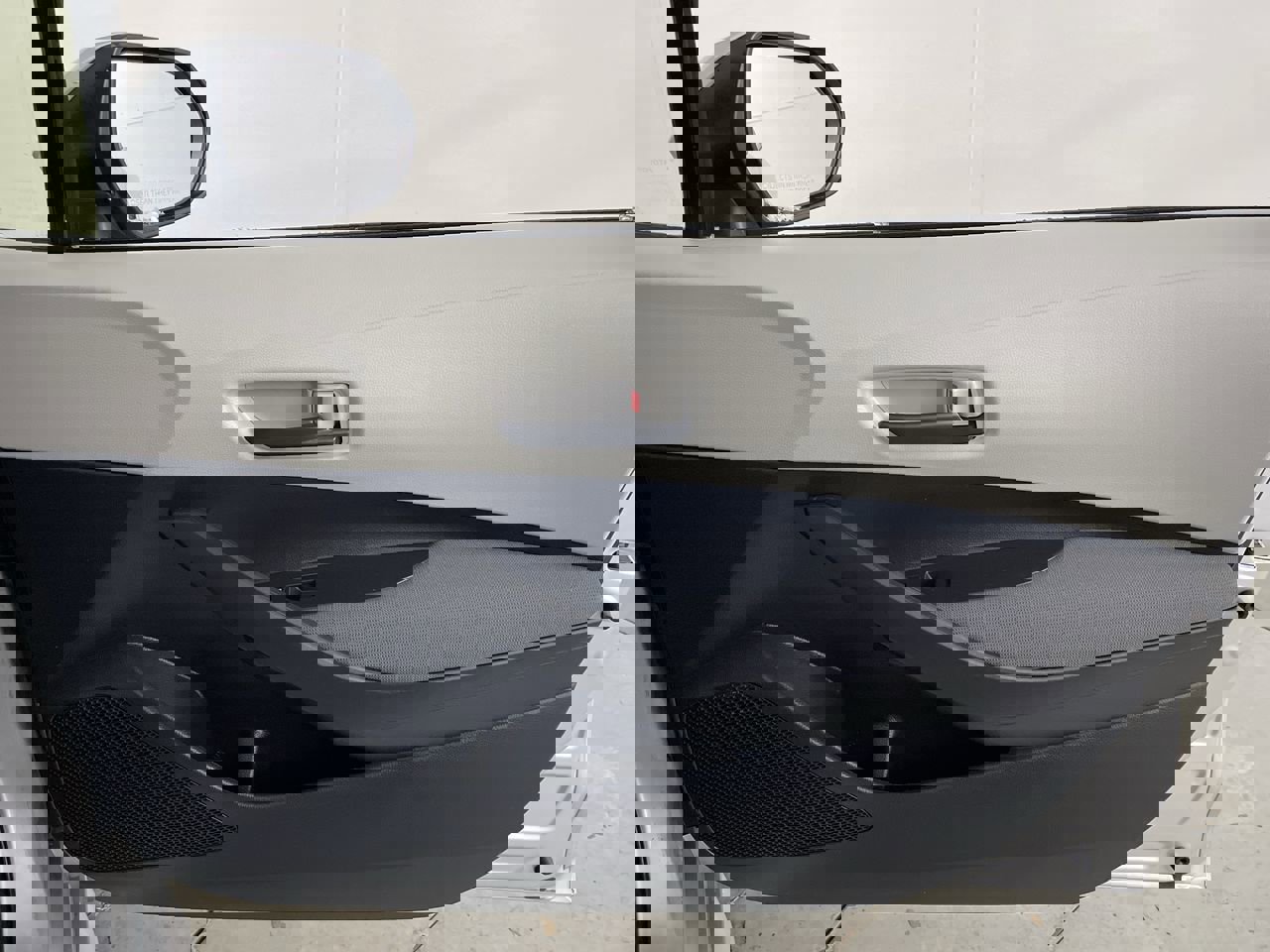 Used 2022 Toyota Corolla LE image 22